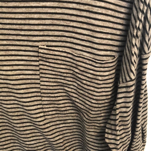 Old navy striped long-sleeve pocket tee - Picture 2 of 3